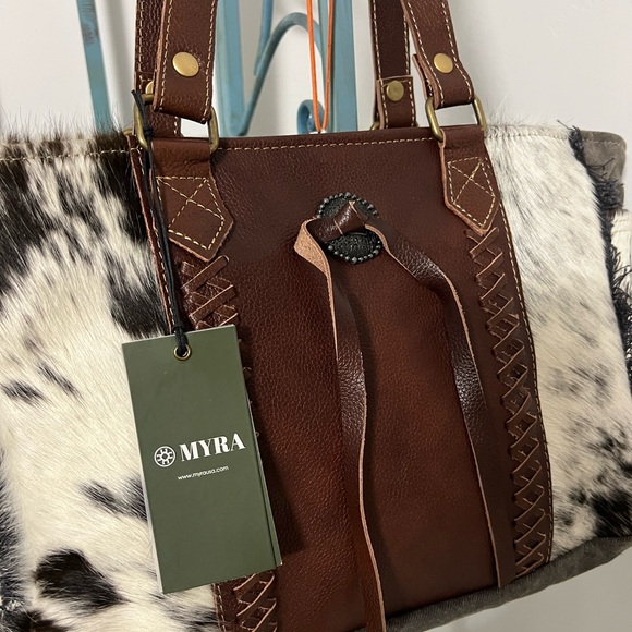 GIFT New Myra Bag Canvas & Cowhide & Leather Tote satchel concho tassel western - Picture 5 of 10
